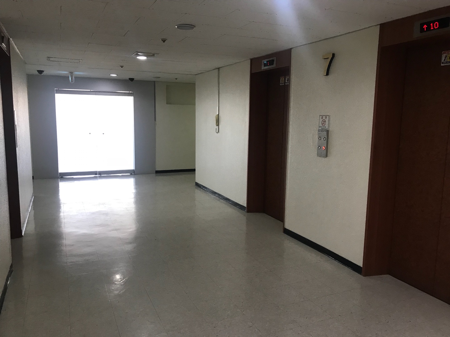 금산빌딩 내부사진