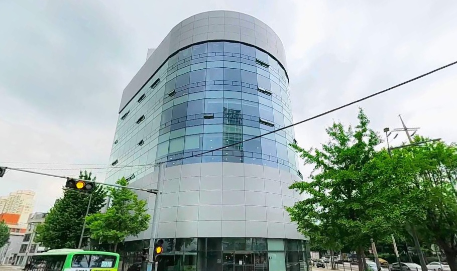 포르쉐 센터 외관