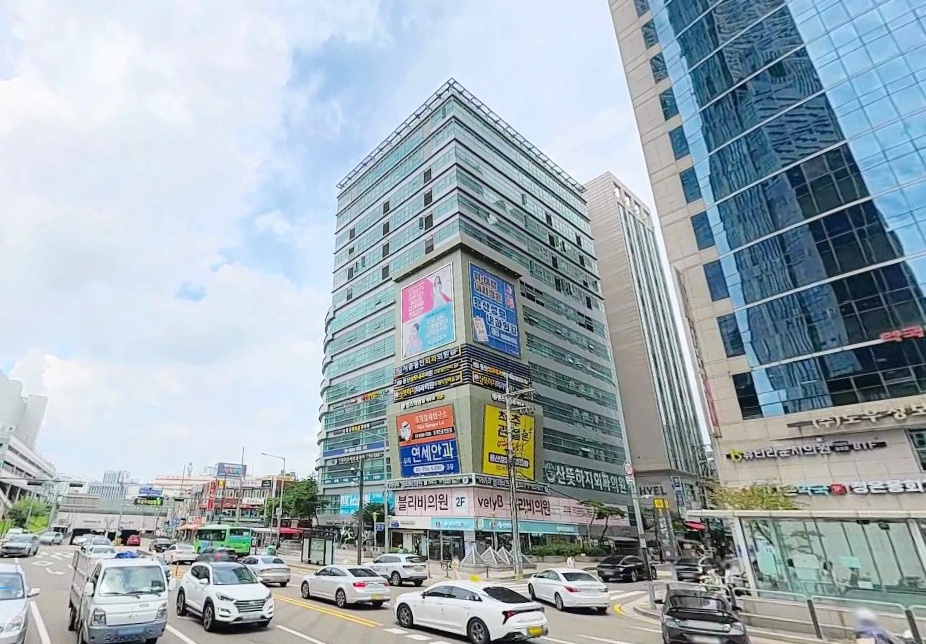 용산토투밸리빌딩 외관
