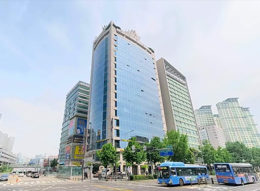 용성비즈텔빌딩 외관