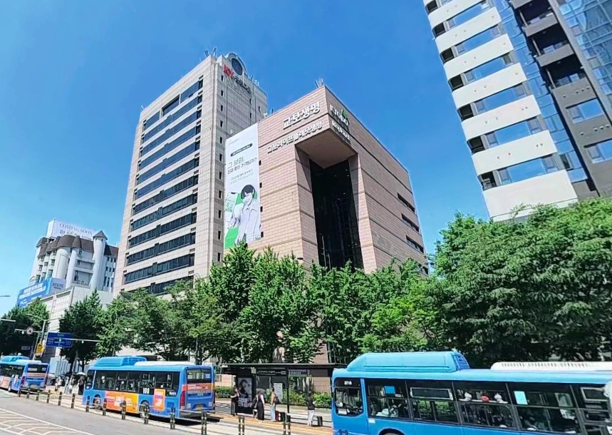 용산교보생명빌딩  외관