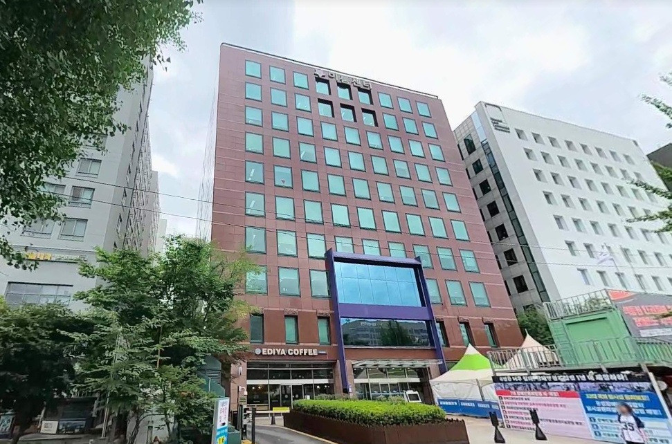 이룸센타빌딩 외관